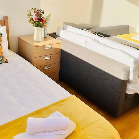 The Rock Retreat - Gibraltar Apartment ภายนอก รูปภาพ