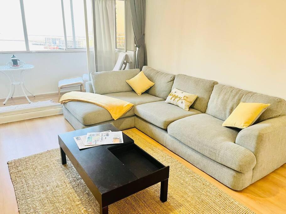 The Rock Retreat - Gibraltar Apartment ภายนอก รูปภาพ