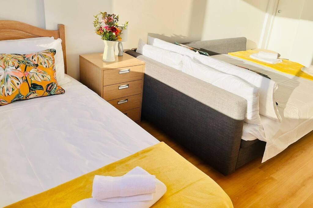 The Rock Retreat - Gibraltar Apartment ภายนอก รูปภาพ