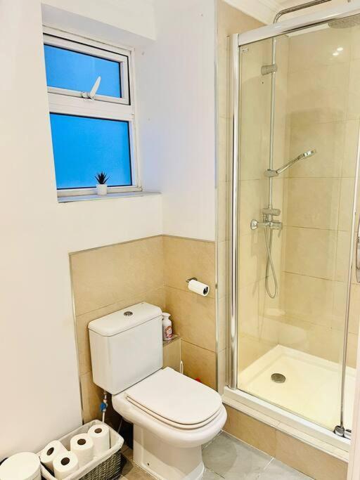 The Rock Retreat - Gibraltar Apartment ภายนอก รูปภาพ